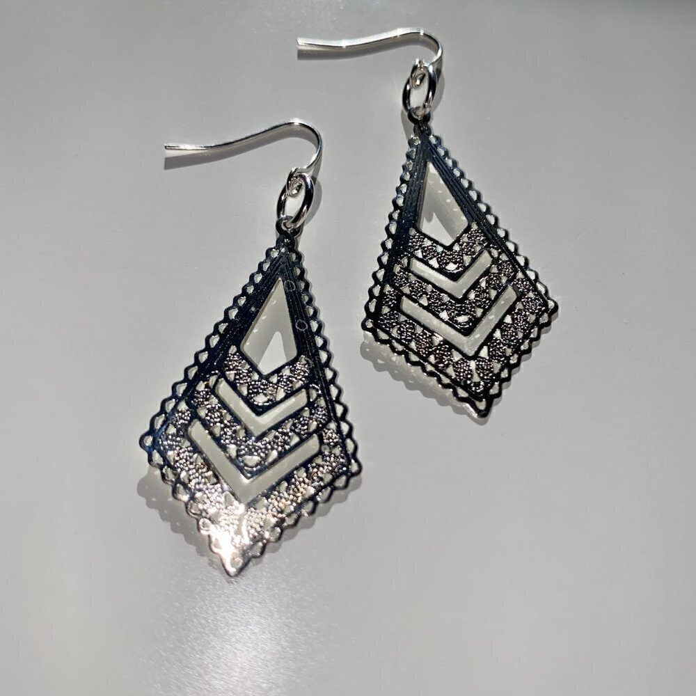 ❤️ Silver Plated Filigree Boho Earrings